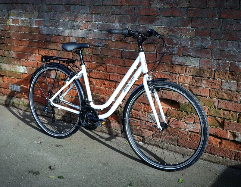 Dawes Venture 2.0 Lowstep EQ Hybrid Bike in White-1