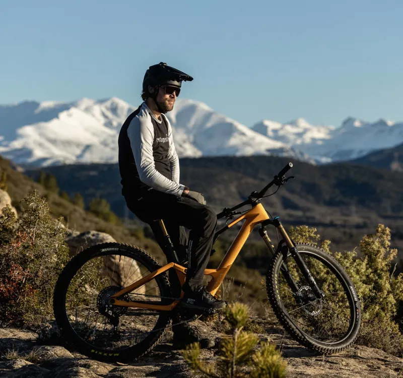 NEW 2025 Orbea Rise Lt M10 420Wh E-Mountain Bike In 3 Colours-12