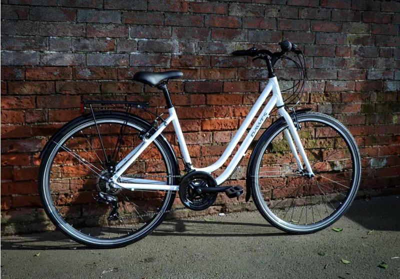 Dawes Venture 2.0 Lowstep EQ Hybrid Bike in White-2