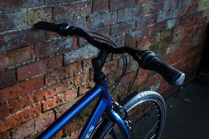 Dawes Venture 2.0 Cross Bar EQ Hybrid Bike in Blue-5
