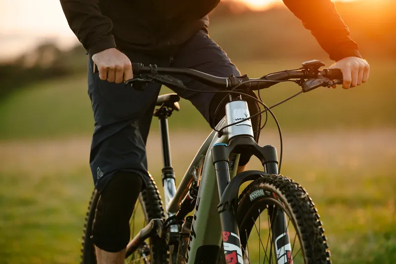 NEW - Whyte Bikes E-160 Rs Enduro Electric Mountain Bike In Silver-5