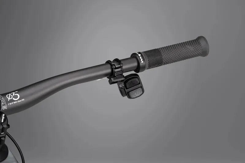 Whyte E-Lyte 140 Works XC eMountain Bike in Carbon/Black-6