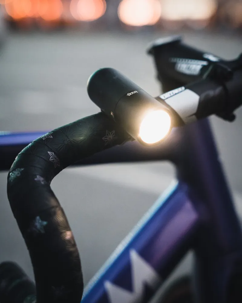 Knog Plugger Ninja Front Light in Black-6