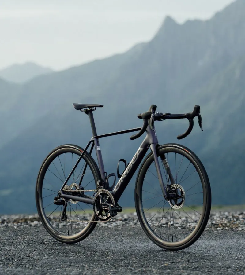 2024 Orbea Orca M20iLTD Road Bike In Tanzanite Matt/Carbon Raw-8