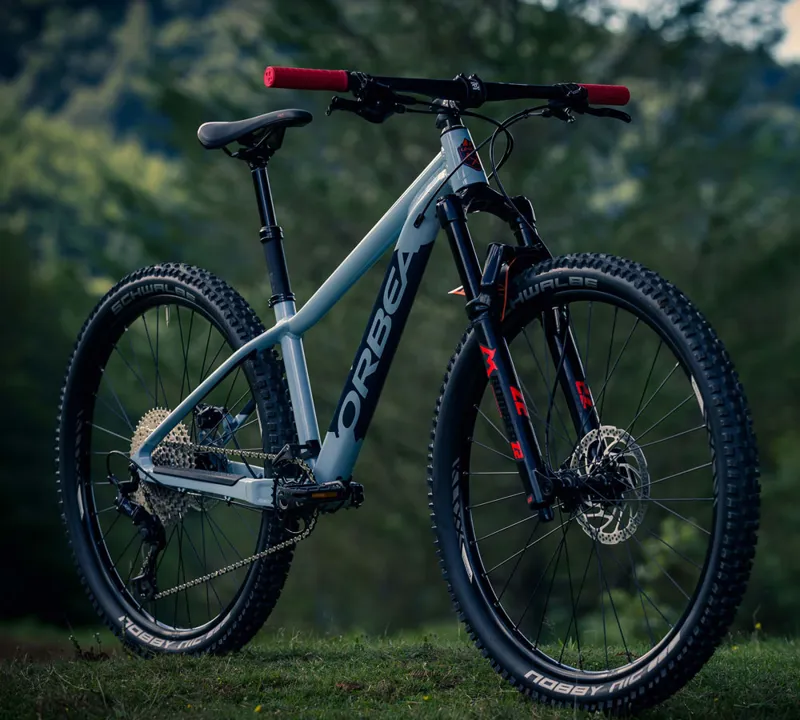 2023 Orbea Laufey 20 H20 Junior Mountain Bike In Black/Rainbow-3