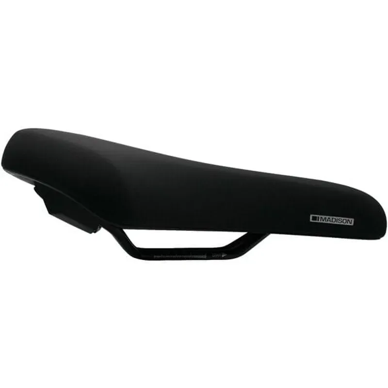 Freewheel U300 GelCel Saddle Short Fit in Black-1