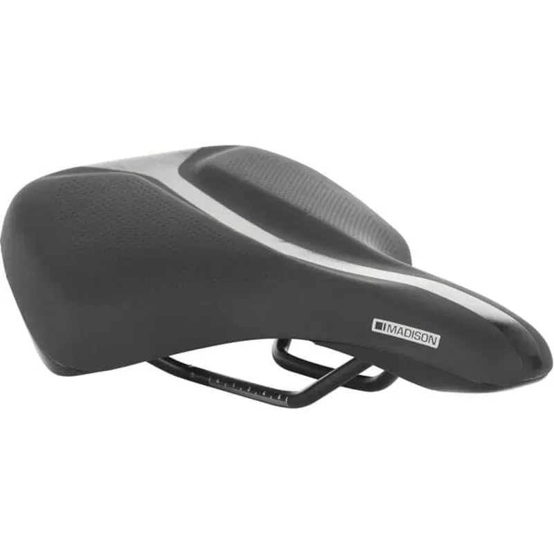 Roam Freedom Saddle Standard Fit in Black-3
