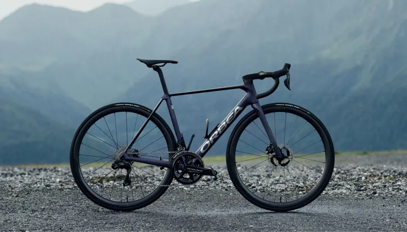 2024 Orbea Orca M20iLTD Road Bike In Tanzanite Matt/Carbon Raw-7