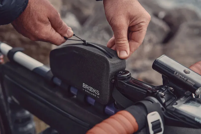 Brooks Scape Top Tube Bag-3