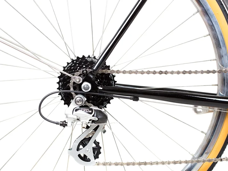 BLB Butterfly 8 Speed Town Bike in Black-3