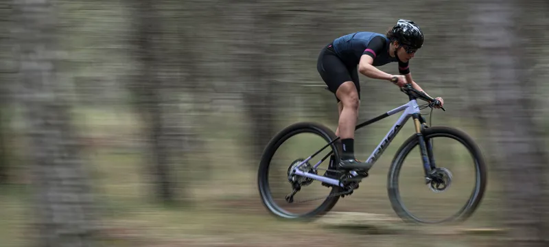 Orbea Alma H20 Hardtail Mountain Bike in 3 Colours-10