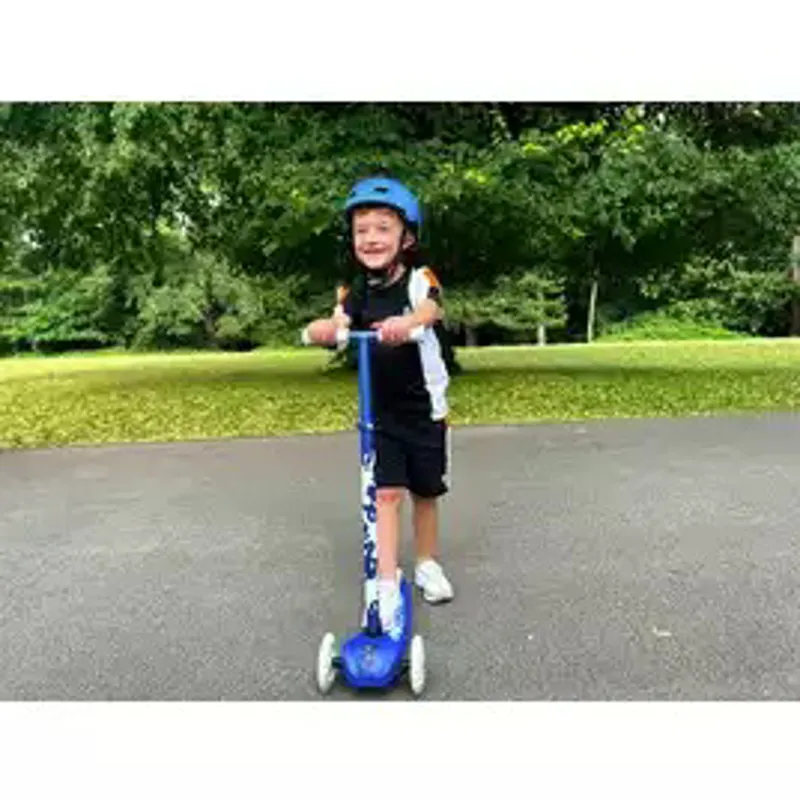 Squish Mini Flex LED Tilt Kids Scooter in Blue-10