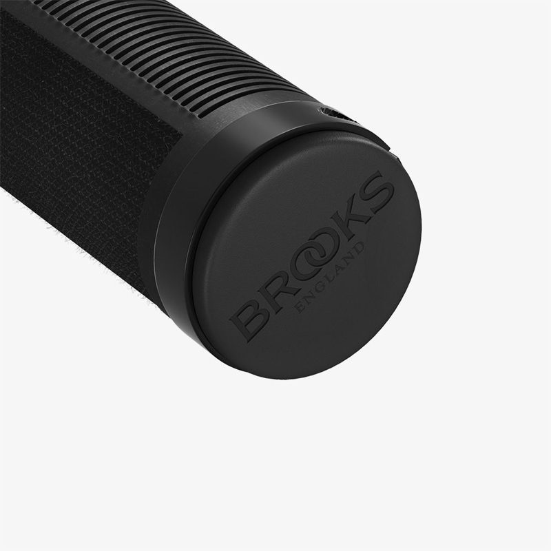 Brooks Cambium Comfort Grips in Black-2