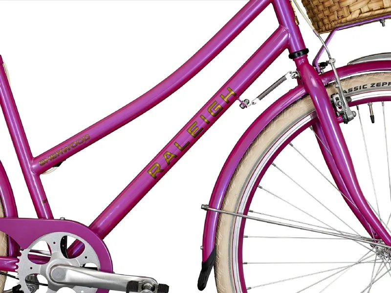 NEW - Raleigh Sherwood 700c City Bike in Barbie Pink-5