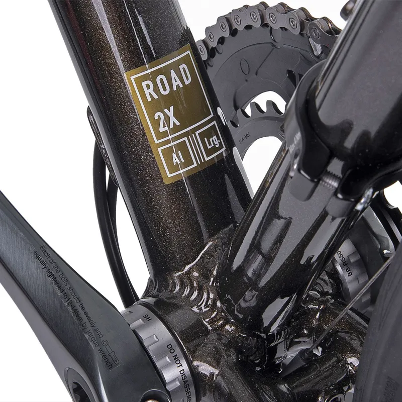 Kinesis UK R2 Road Bike in Black and Gold-5