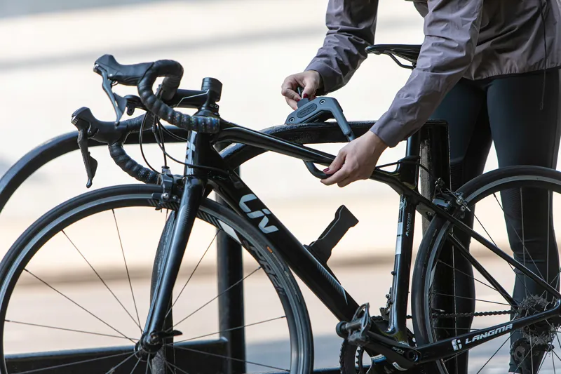 Hiplok DX Sold Secure Diamond D-Lock with Frame Clip in Black-2