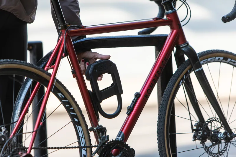 Hiplok DX Sold Secure Diamond D-Lock with Frame Clip in Black-1