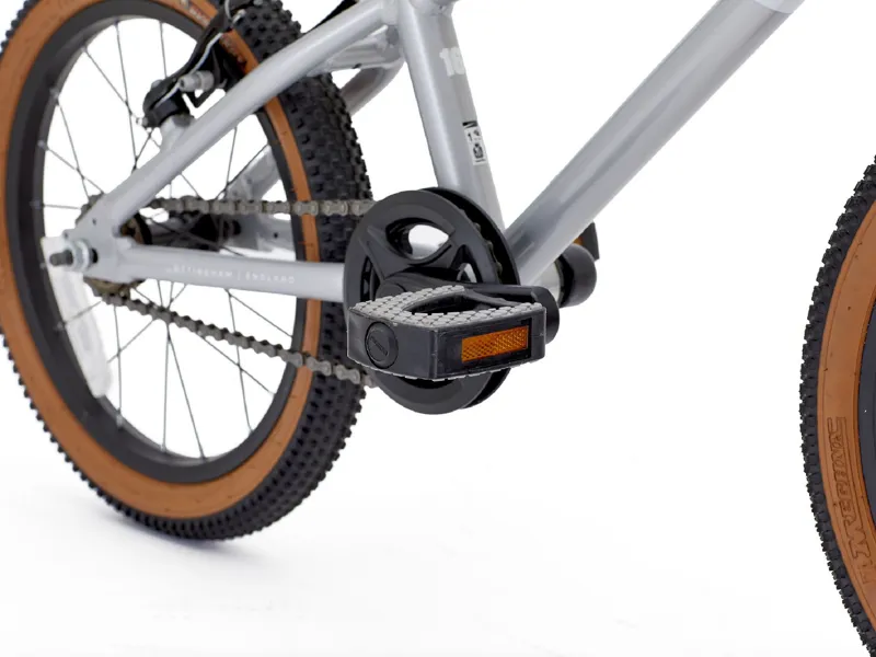 Raleigh Pop 16 Kids Bike in Silver-3