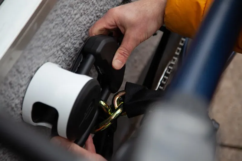 Hiplok Dxxl Sold Secure Diamond D-Lock / Chain Combo in Black-3