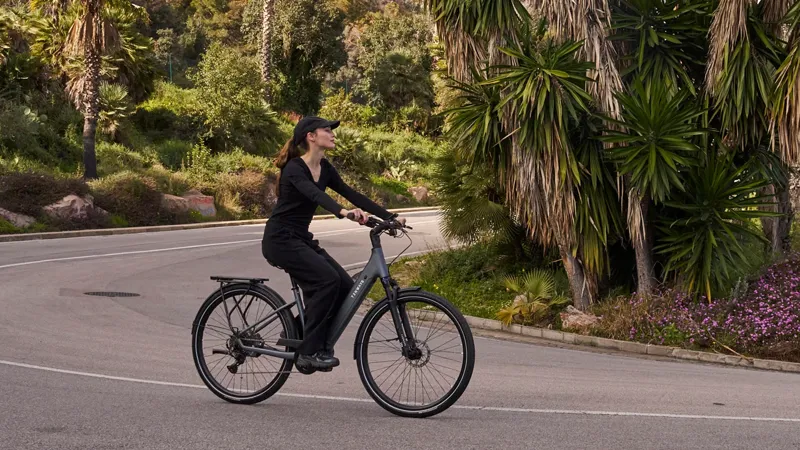 Tenways AGO AIR Electric Hybrid Bike in Midnight Black-8