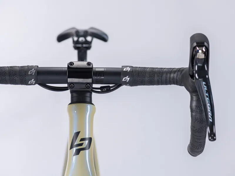 Lapierre Aircode DRS 6.0 Carbon Road Bike in White-1