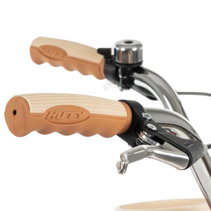 Huffy Deluxe 26 inch Cruiser Bike: in Dark Berry-9