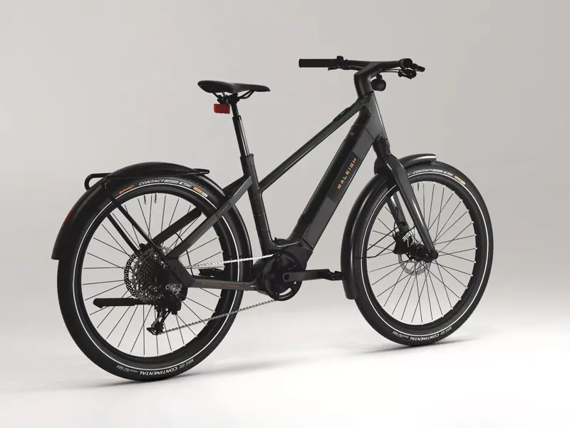 Raleigh Hockley Crossbar Electric Bike in Black-2