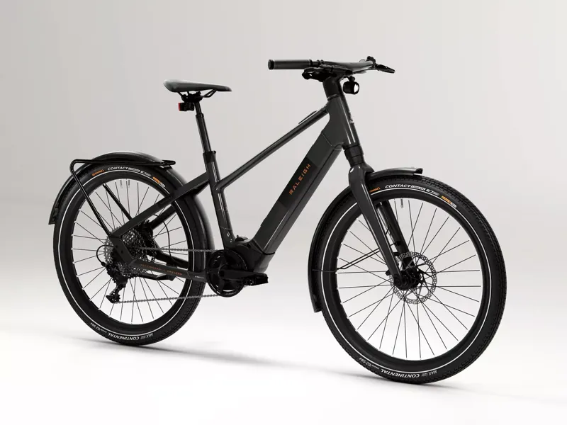 Raleigh Hockley Crossbar Electric Bike in Black-4