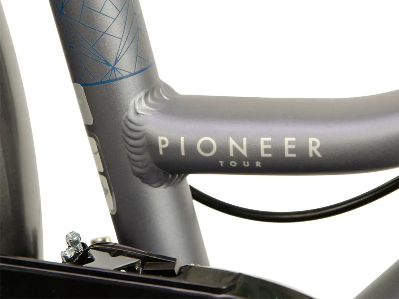 raleigh pioneer trail low step frame commuter bike