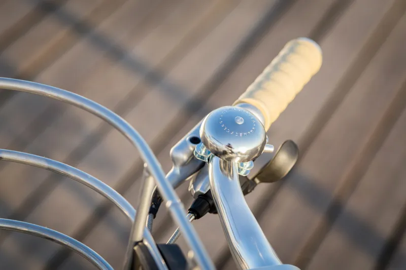 Creme Eve E7 Belt Drive Silver Mist Electric Bike-1