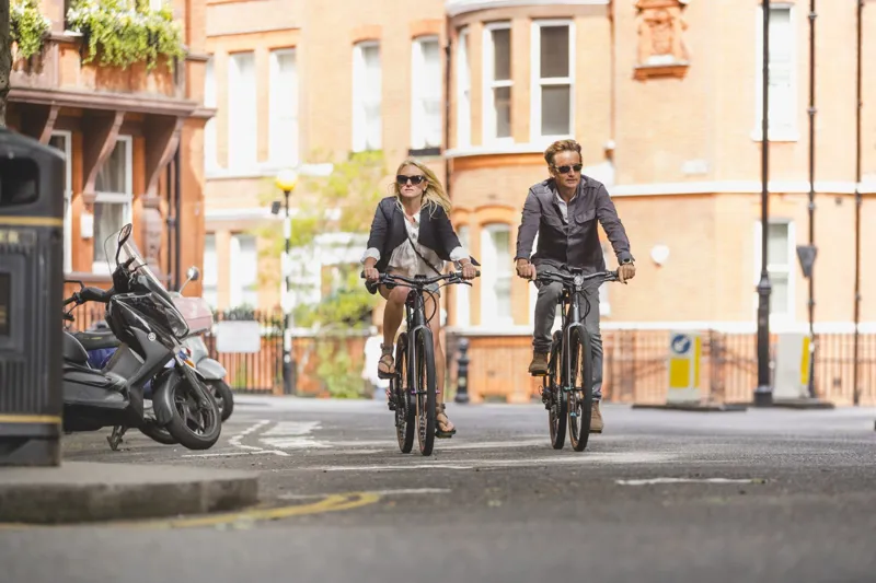 Whyte Highgate Compact Matt Granite with Silver Magenta Electric Bike-3