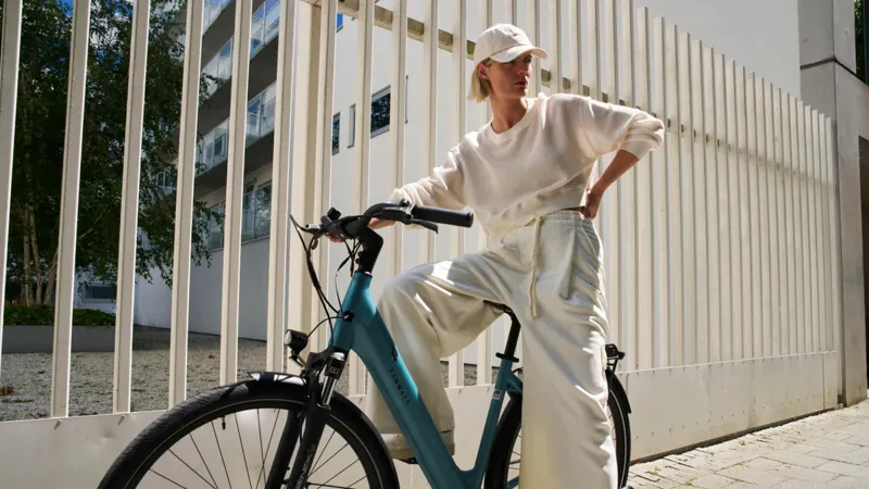 Tenways CGO800S Plus City eBike in Sky Blue-6