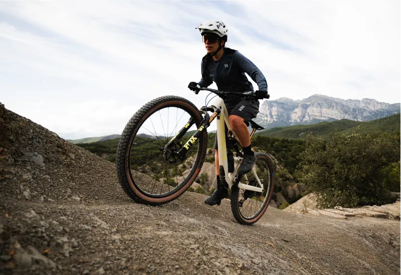 NEW - Orbea Occam SL H30 Mountain Bike in Tanzanite Matt-6