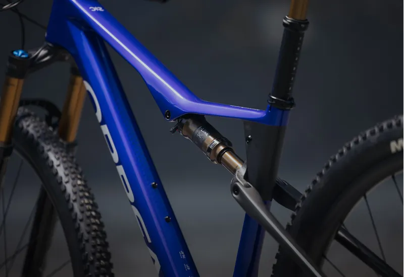 NEW - Oiz M- Ltd Mountain Bike in Bronze Carbon View - Titan Gold Matt-6