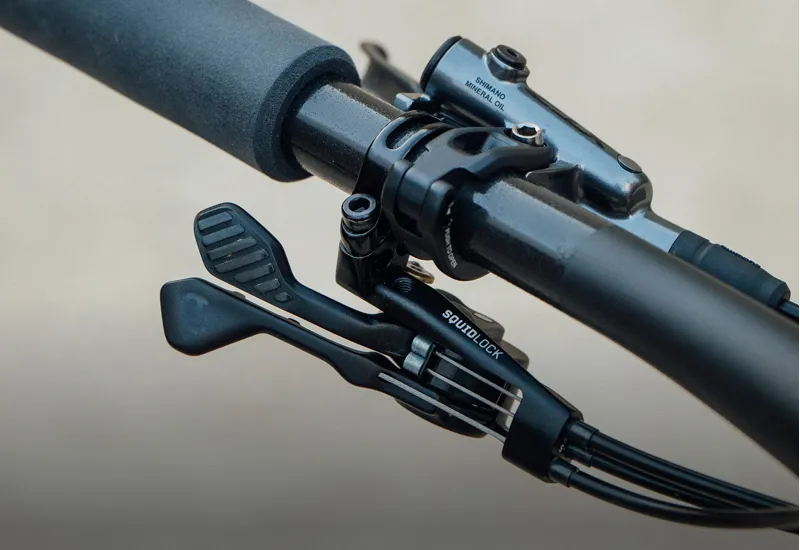 NEW - Oiz M-Pro Mountain Bike in Diamond Carbon View Matt - Red-12