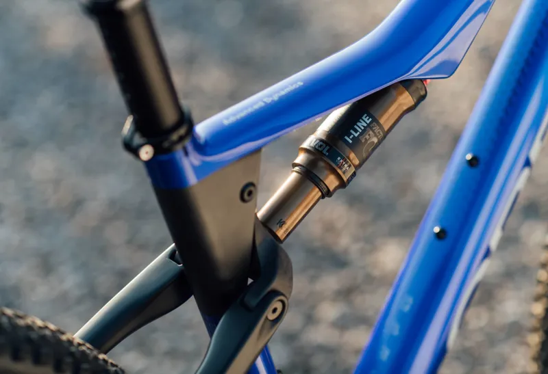 NEW 2025 Orbea Oiz M-Pro Mountain Bike In 2 Colours-12