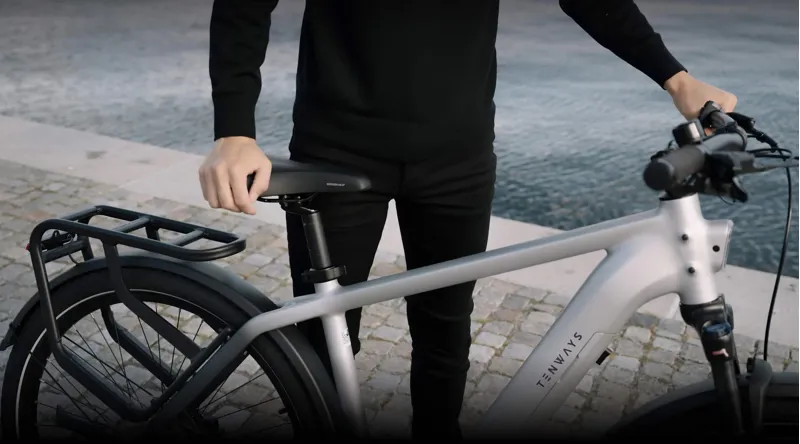 Tenways AGO X Hybrid eBike in Ocean Blue-11