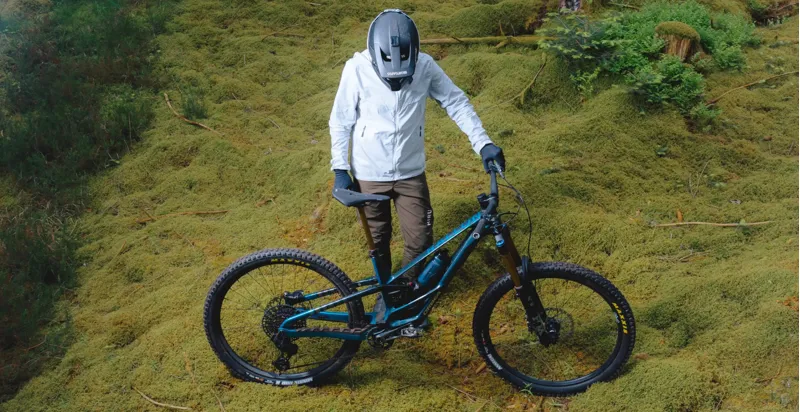 NEW - Orbea Rallon E10 Mountain Bike in White Chic - Diamond Black-12