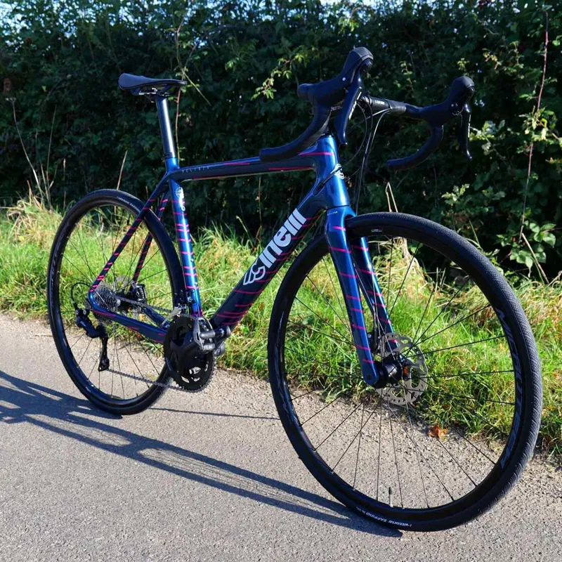 Cinelli Veltrix Disc 11 speed Road Bike in Blue-2