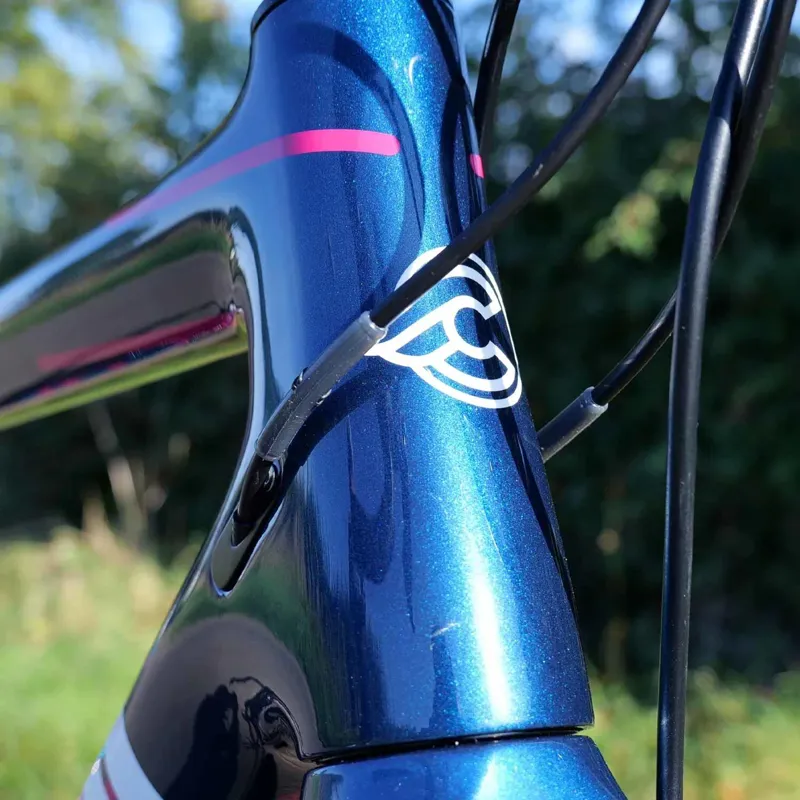 Cinelli Veltrix Disc 11 speed Road Bike in Blue-5