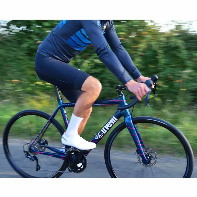 Cinelli Veltrix Disc 11 speed Road Bike in Blue-8