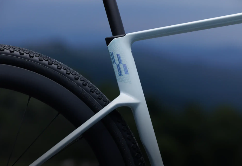 New 2026 Orbea Terra Race M20LTD Gravel Bike in Frozen Concrete-4