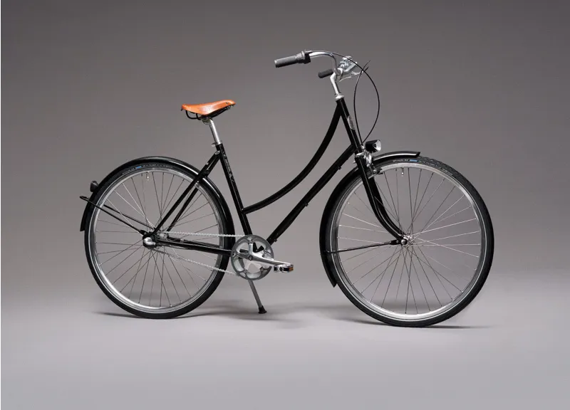 Pelago Bordeaux 7 Speed Hub Urban City Bike in Black