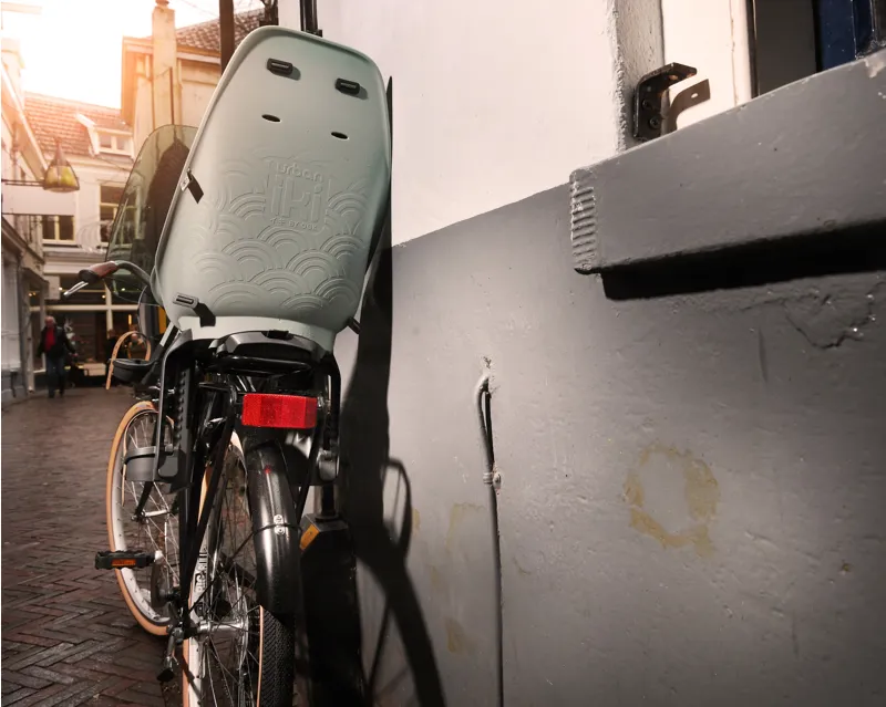 Urban Iki Rear Child Seat U-ME in Suzume Grey / Bincho Black - Rack/Frame Mount-6